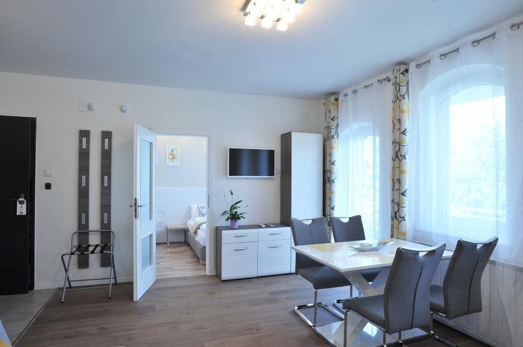 Hillside Premium Apartments บูดาเปสต์ ภายนอก รูปภาพ
